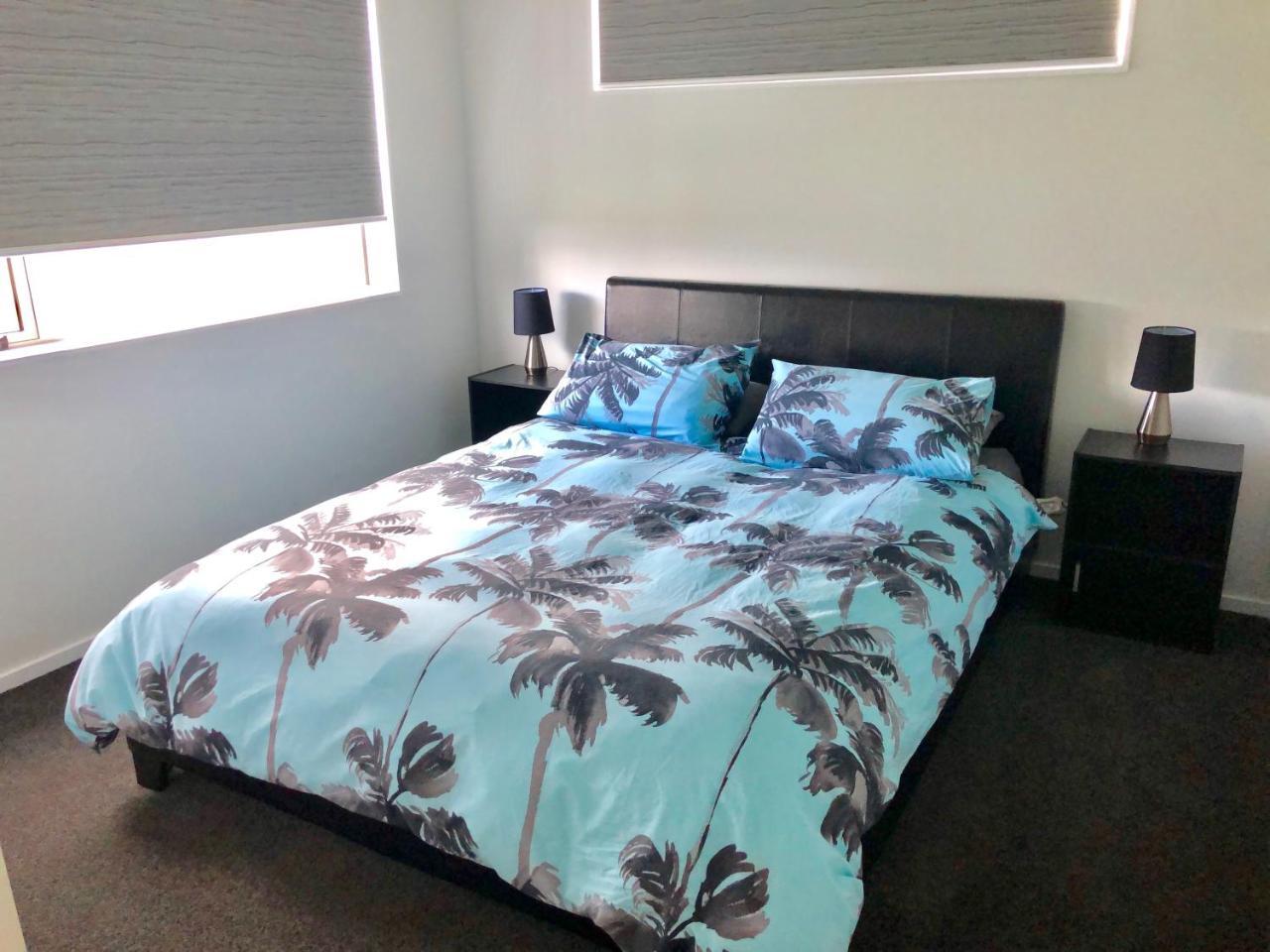 Otaki Beachfront Getaway Exterior photo